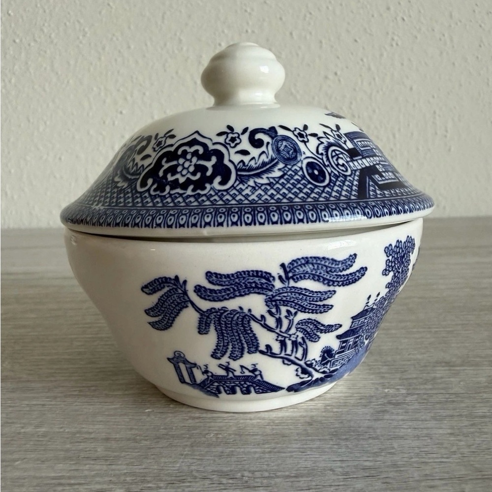 Vintage Churchill Blue Willow Creamer And Sugar Mint Condition Made In England - Picture 11 of 13